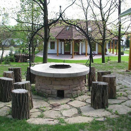 Zoeldvar Villa Богач Экстерьер фото