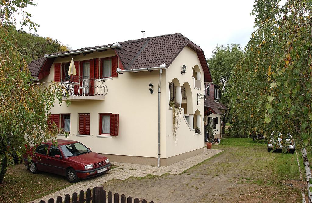 Zoeldvar Villa Богач Экстерьер фото